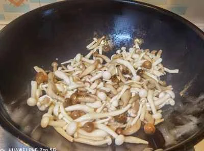 ナマコとキノコの炒め物の作り方：5