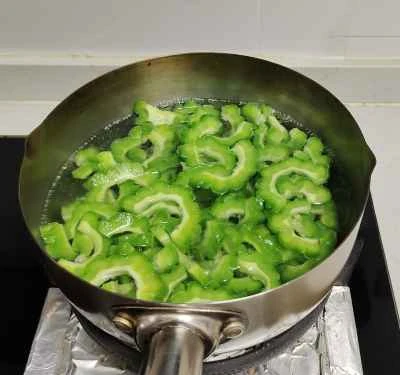 ニンニクゴーヤの作り方：2