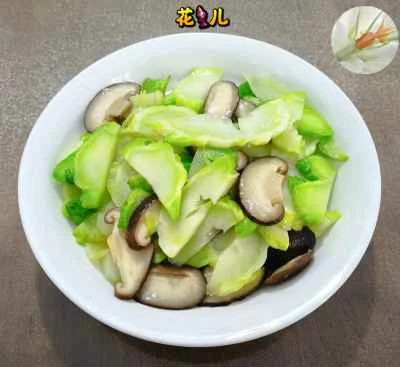 椎茸とベビーチンゲン菜の炒め物のレシピ