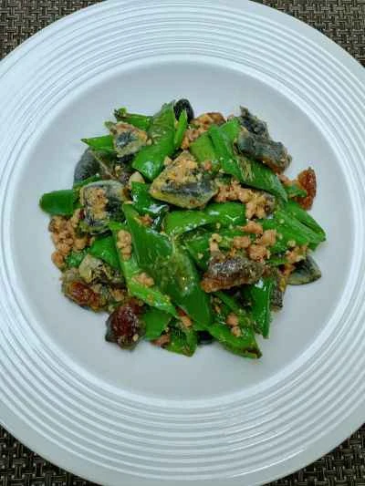 ひき肉、塩卵、ピーマンの炒め物の作り方：14