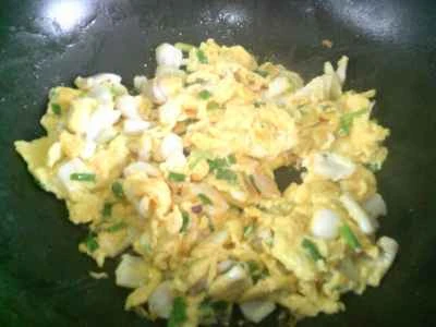 イカとスクランブルエッグの作り方：11