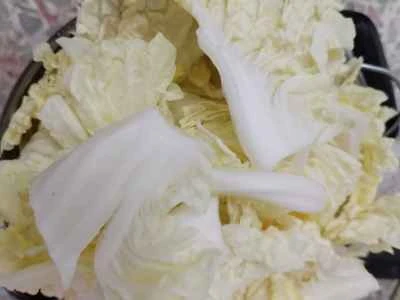 ベビーチンゲン菜の炒め物を作る手順：1