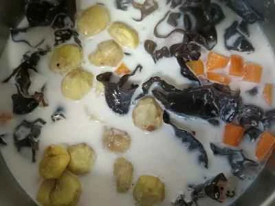 ココナッツキヌア、栗、ゴルゴンフルーツ野菜スープの作り方：5