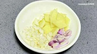 自家製ニンニクとネギ風味の塩豚を使った冬瓜炒めの作り方：5