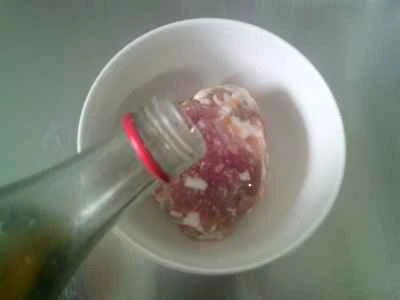 豆腐の皮の煮込み巻きを作る手順：2