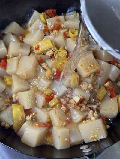 刻んだ唐辛子、ひき肉、こんにゃくの作り方：12