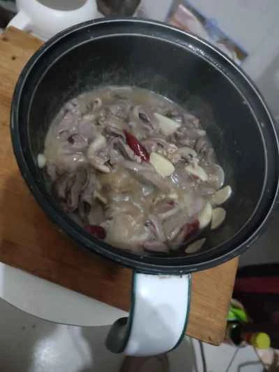 鶏の心臓のスパイシー炒め レシピ手順: 3